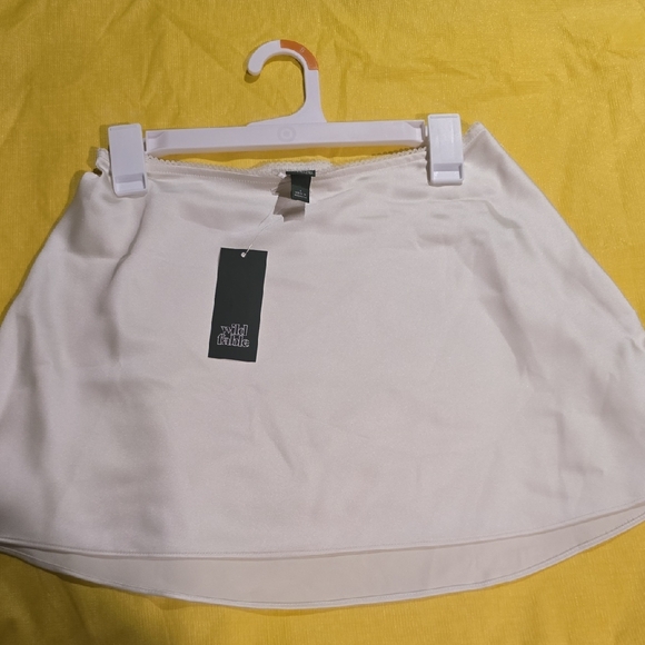 Wild Fable Off-White Mini Skirt - Picture 2 of 8